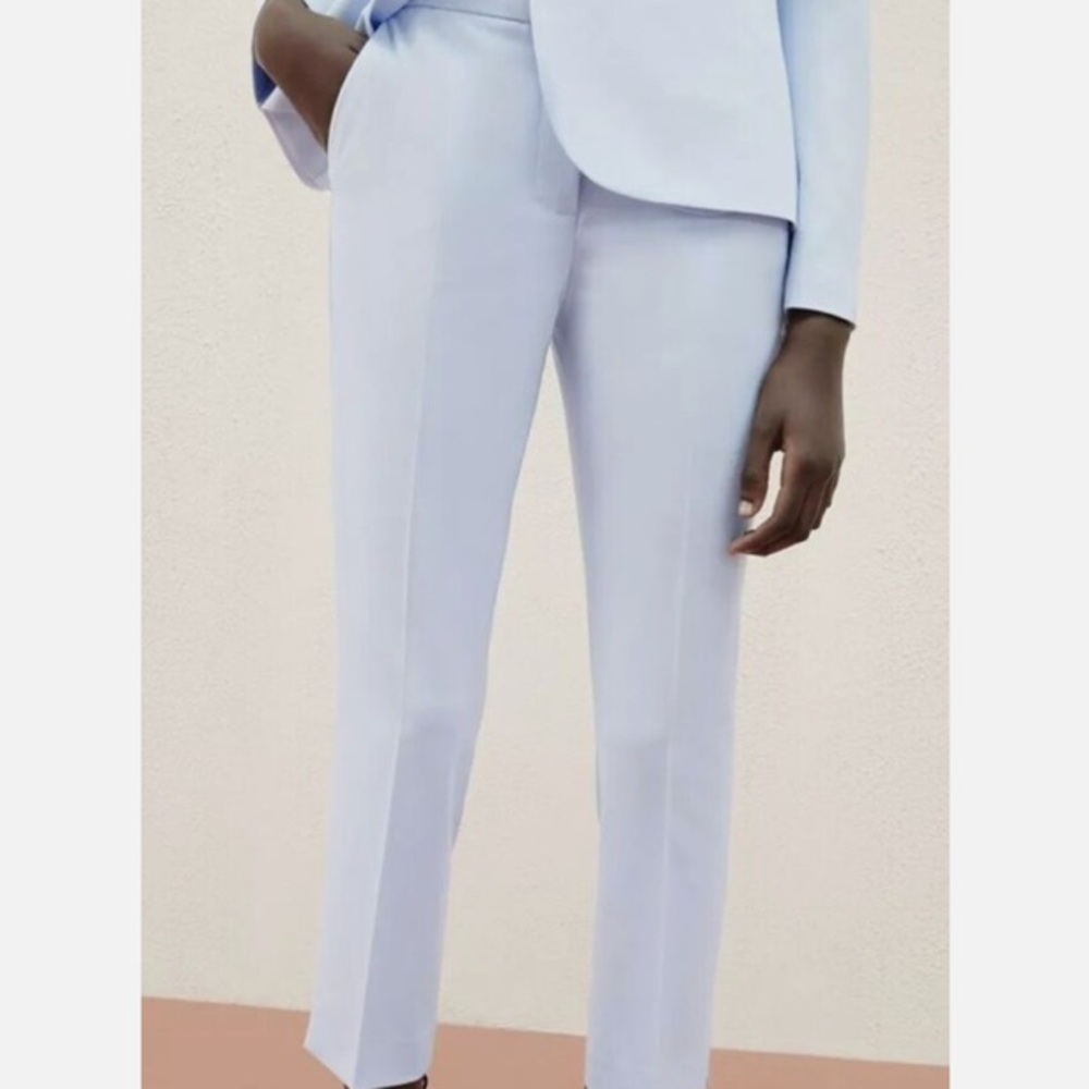 Zara Women's Soft Blue Cropped Pants